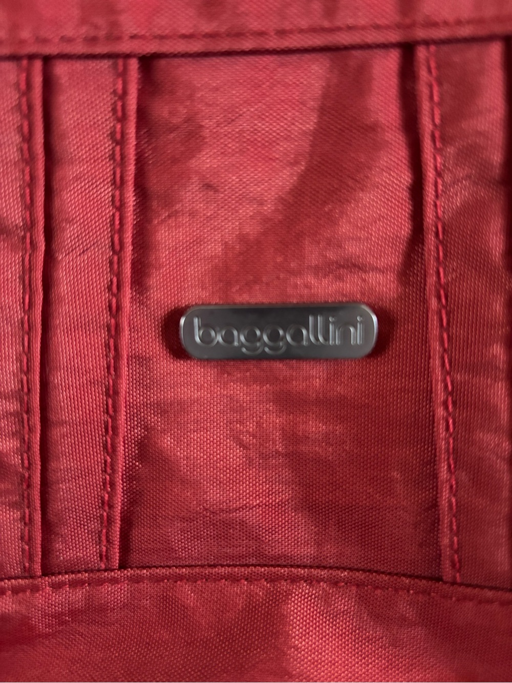 Baggallini Red Crossbody Bag Orange Lining - Picture 2 of 4